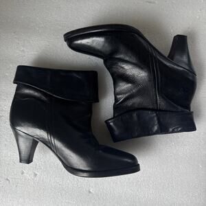 Frye Heeled Boots Women’s 6M Black Parker Soft Leather Booties Retro Granny fold